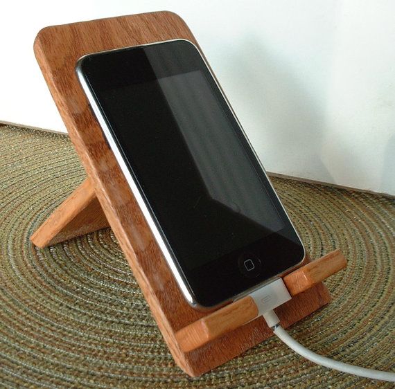 phone stands made out of wood with instructions